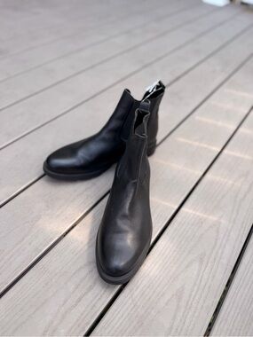 THE FLEXX Black Leather Chukka Boots - Men's